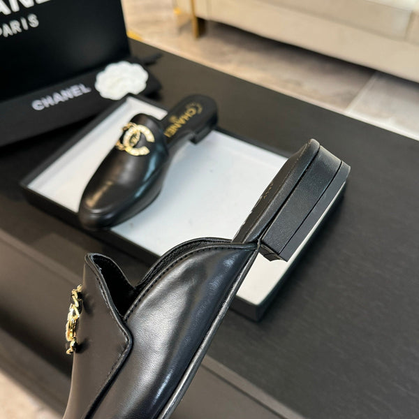 CC Mule Black Calfskin Double C Diamond