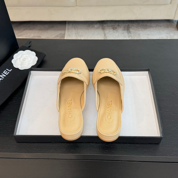 CC Mule Beige Calfskin Double C Diamond