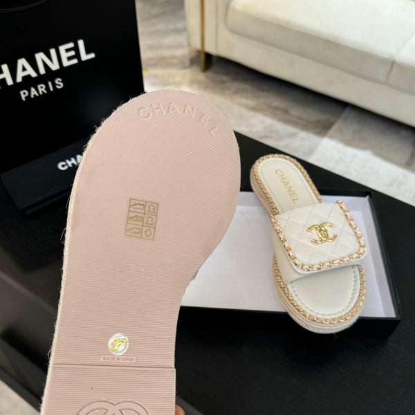 CC Logo Mule Sandal 20mm White Lambskin 183980