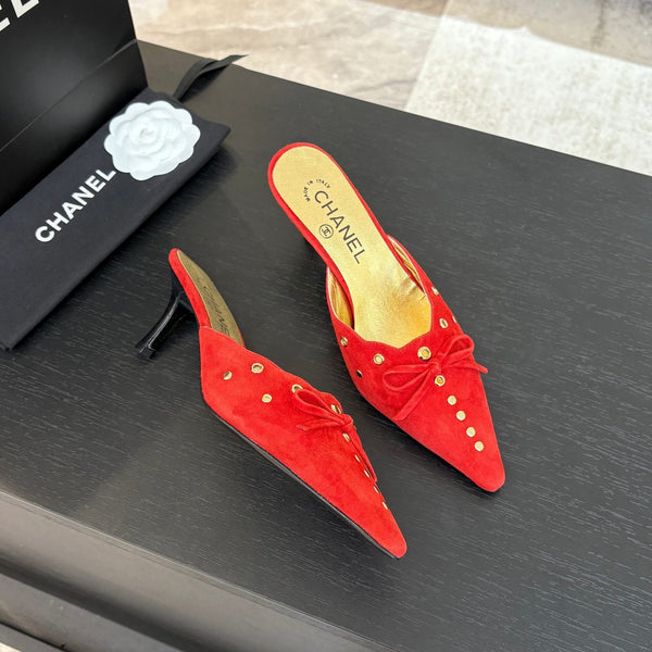 MULE CON TACCO ALTO 65 MM IN CAMOSCIO ROSSO CARAMELLA