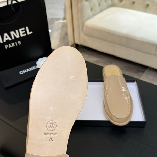 CC 25C Mule Beige Calfskin