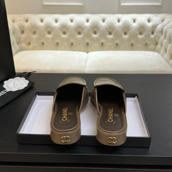 CC 25C Mule Khaki Calfskin