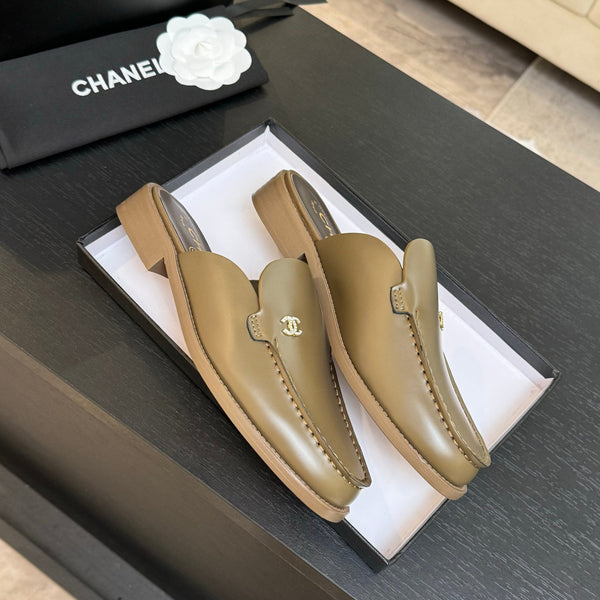 CC 25C Mule Khaki Calfskin