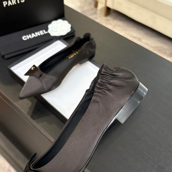 CC 25A Ballerina Black Satin And Sheepskin 373779