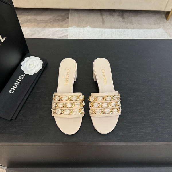 CC 25B Heel Mule Sandals 50mm Ivory Sheepskin With Chain 373817