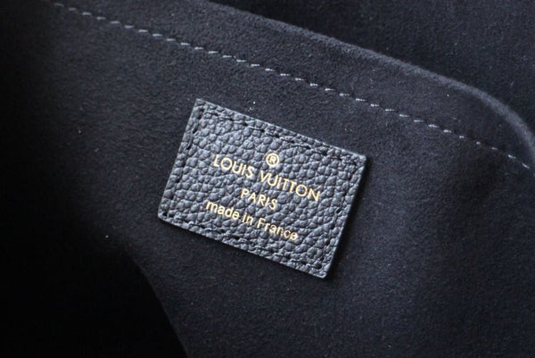 LV M62048 Daily Pouch Black Monogram Empreinte Cowhide