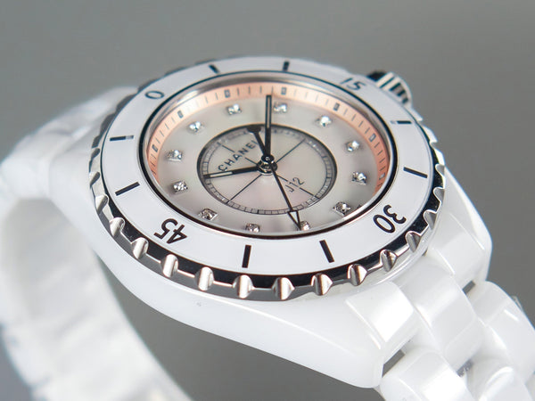 J12 33mm Quartz White Ceramic Diamond Numerals Pink Mop Dial