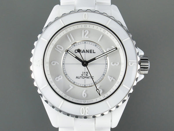 J12 Automatic White Ceramic White Numerals Black White Hands White Dial