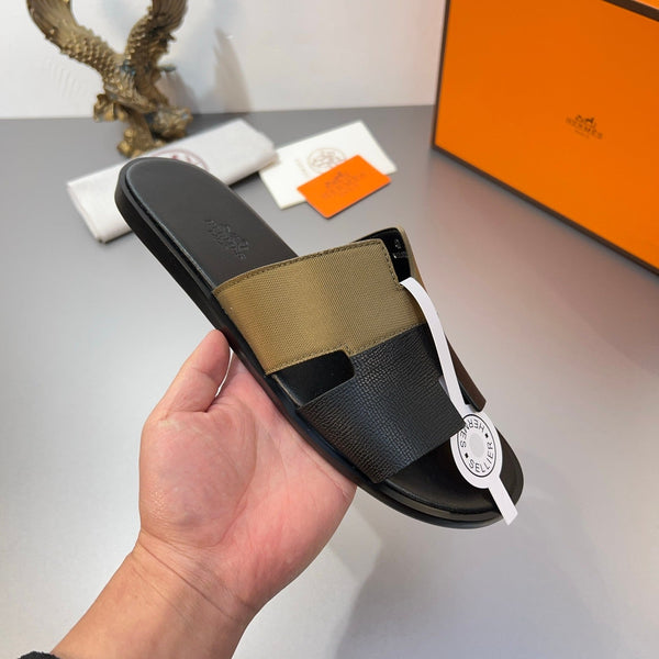 HM Oran Slippers in Gold and Black Cowhide 735631