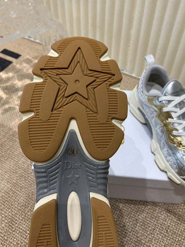 CD Vibe Sneaker In White Mix Dark Grey Gold Polyester Mesh Fabric And Cowhide 113418