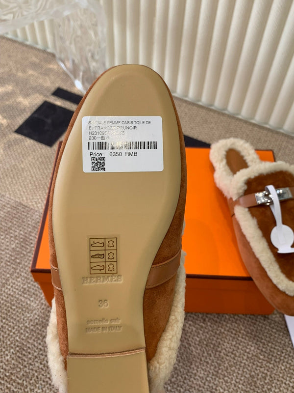 HM Oz Mule In Caramel Suede Lined With Wool Fleece 113189