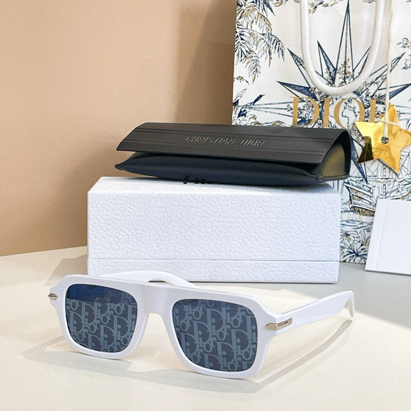 MONTAIGNE SUNGLASS DIORBLACKSUIT N2I IN ACETATE