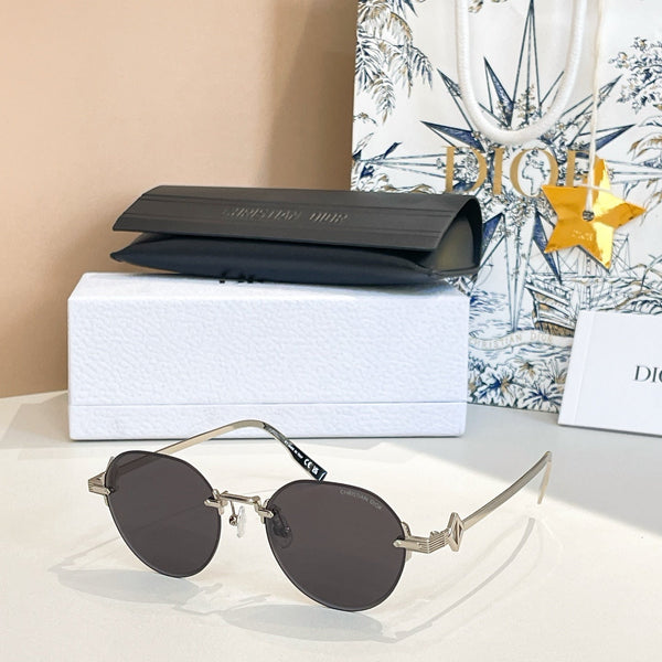 MONTAIGNE SUNGLASS CD DIAMOND R5U IN METAL