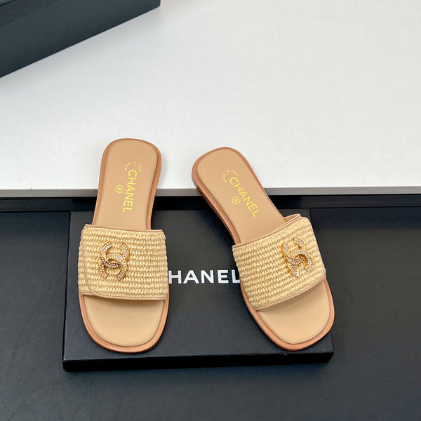 CC Slippers In Dark Beige Palm Fiber 149727