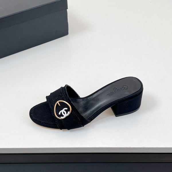 CC Mule Sandals In Black Canvas Fabric 149439