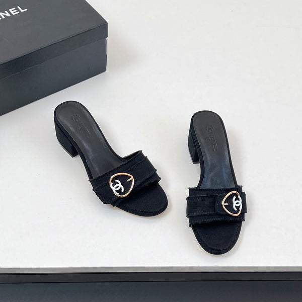 CC Mule Sandals In Black Canvas Fabric 149439