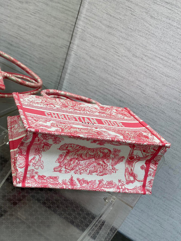 medium dioriviera book tote 36 red tiger embroidery canvas