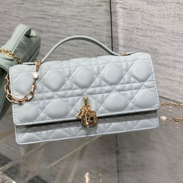 my cd mini 21 light cloud blue lambskin