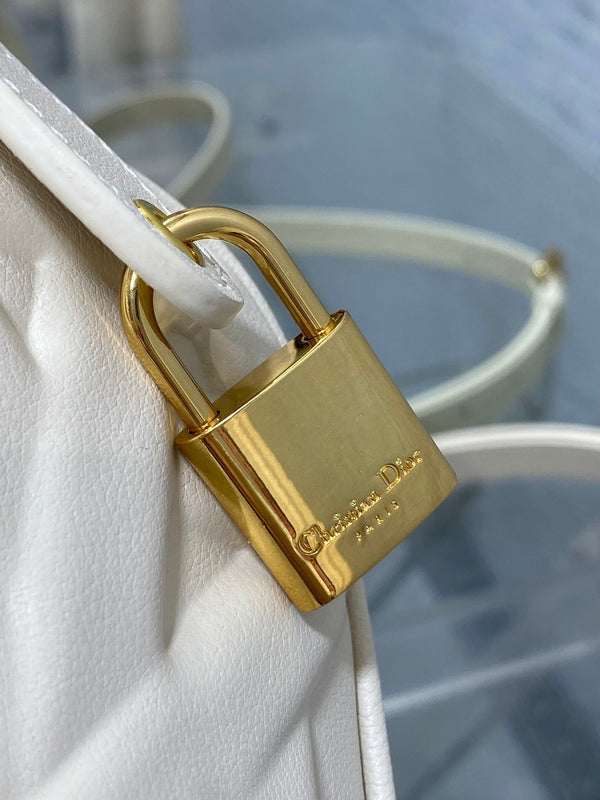 BORSA GROOVE 25 IN PELLE DI VITELLO MACROCANNAGE BIANCO CREMA CON FERRAMENTA ORO