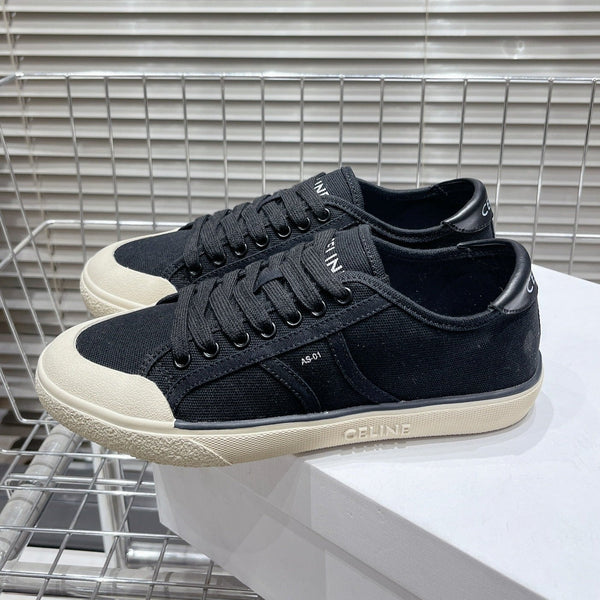 JANE SNEAKERS LOW LACE-UP WITH TRIOMPHE PATCH IN CANVAS AND CALFSKIN BLACK