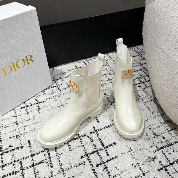 CD Miss Dior Chelsea Boots In White Calfskin 103728