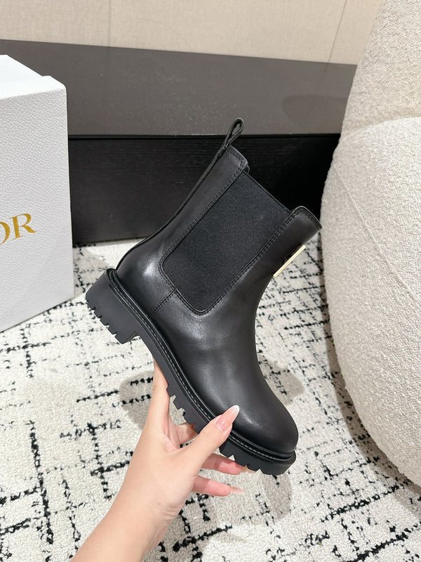 CD Miss Dior Chelsea Boots In Black Calfskin 103729
