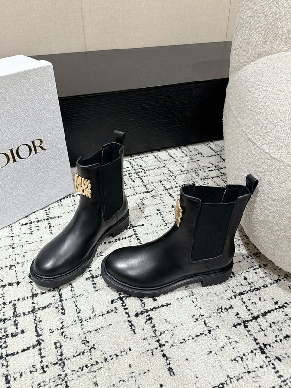 CD Miss Dior Chelsea Boots In Black Calfskin 103729
