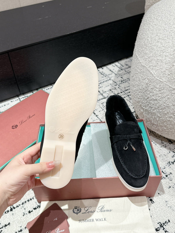 Mocassini LP Summer Charms Walk in pelle scamosciata nera con fodera in pelliccia di coniglio 985641