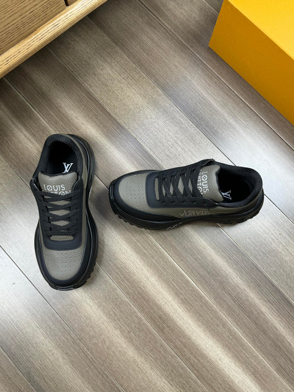 SNEAKER LV SPORT IN PELLE DI VITELLO NERA MISTA VERDE OLIVA CON LOGO