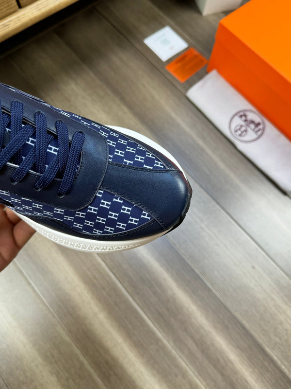 HM PRINTED SNEAKER NAVY TOTEM FABRIC