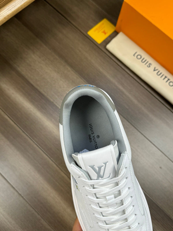 LV TRAINER SNEAKER WHITE MIX GREY CALFSKIN AND BREATHABLE FABRIC