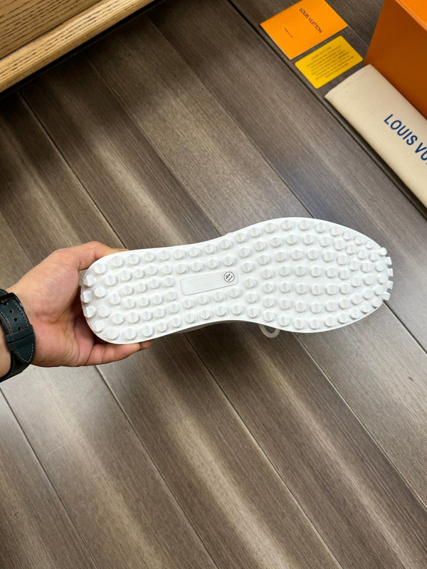 LV SNEAKERS IN WHITE MESH BREATHABLE FABRIC AND  CALFSKIN