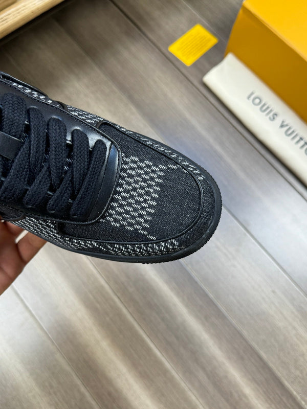 LV SNEAKER NERO MIX BIANCO TELA