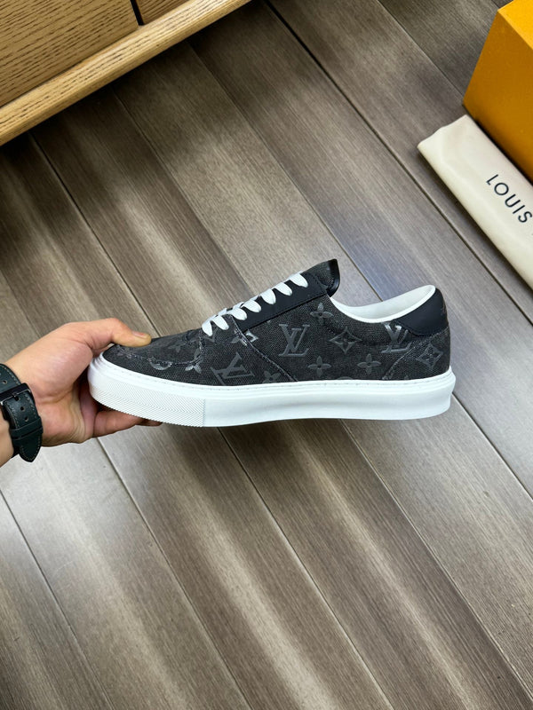 LV TRAINER SNEAKER IN BLACK MONOGRAM DENIM