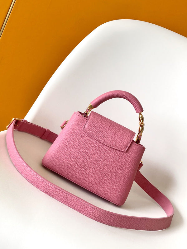 Capucines BB 21 cm Bag Pink Taurillon leather 251680