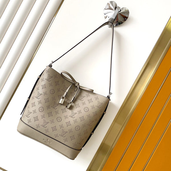 LV M12140 Borsa a mano Flore 28 cm Galet Grigio Monogram Pelle di vacchetta traforata