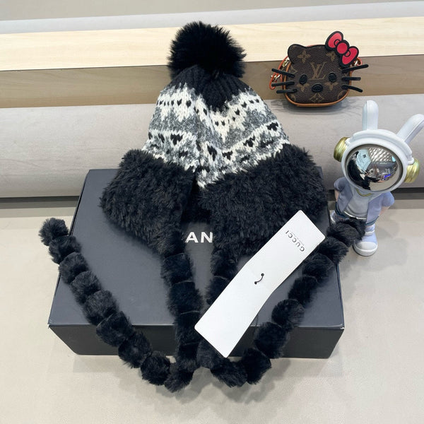 BEANIE HAT IN COLORFUL WOOL 400957