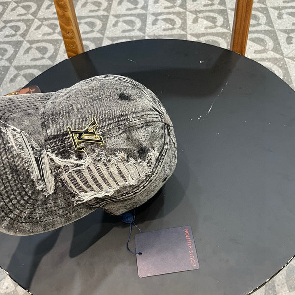 BASEBALL CAP IN LIGHT GRAY DENIM 404846