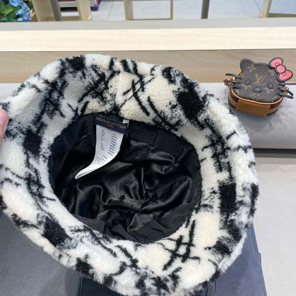 CAPPELLO A SECCHIELLO IN PILE BIANCO MISTO NERO 404741