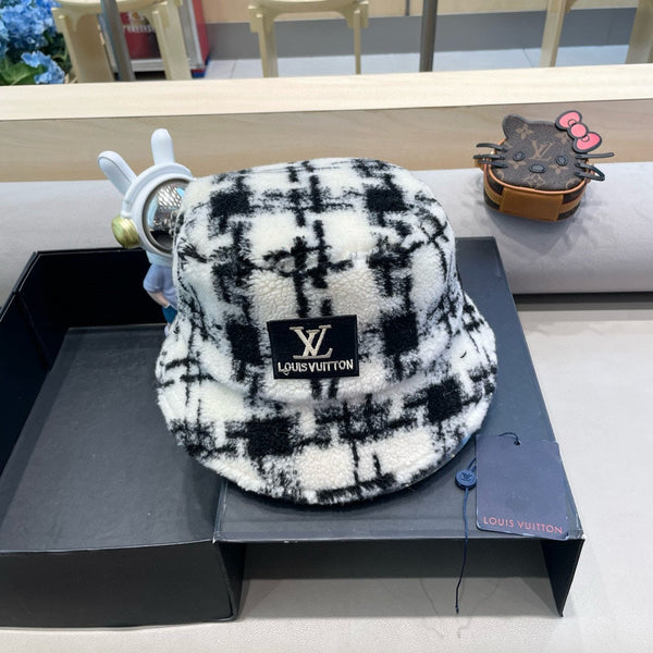 CAPPELLO A SECCHIELLO IN PILE BIANCO MISTO NERO 404741