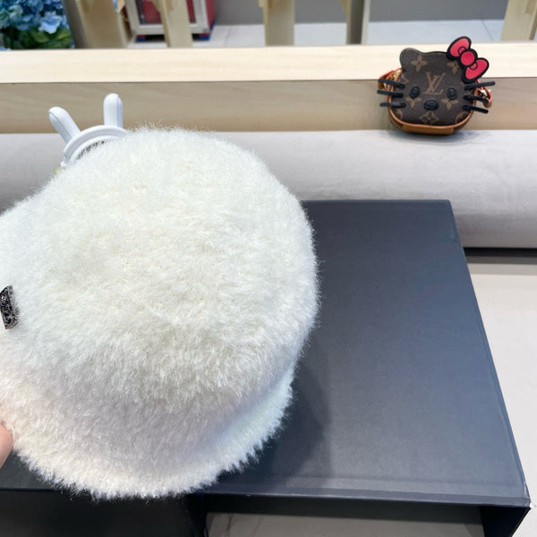 CAPPELLO A SECCHIELLO IN PELLICCIA DI CONIGLIO BIANCO 404834