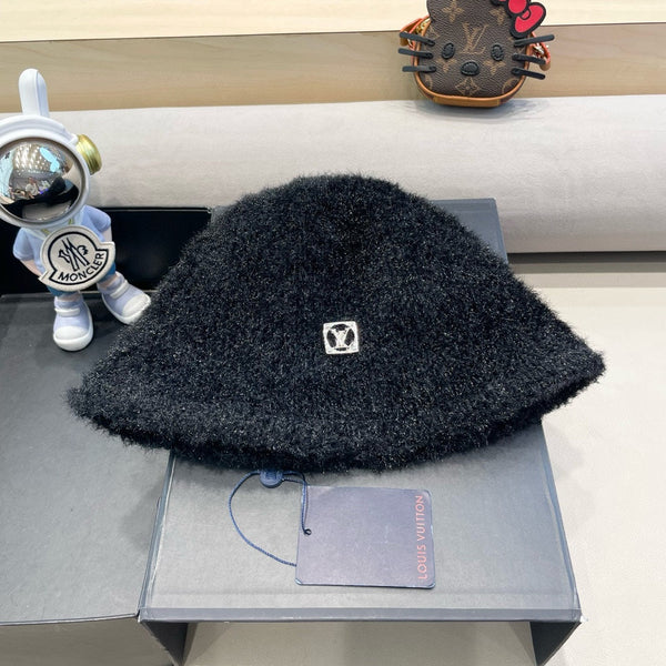 BUCKET HAT IN BLACK RABBIT FUR 404833