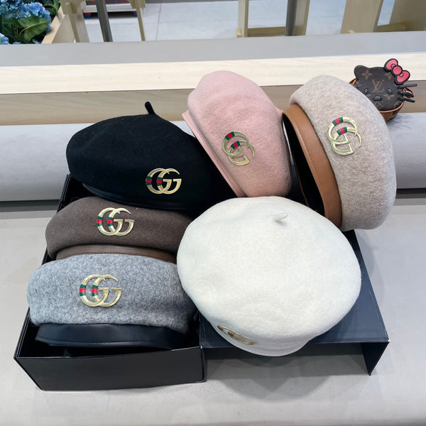 BERET HAT IN LIGHT PINK WOOL 406887