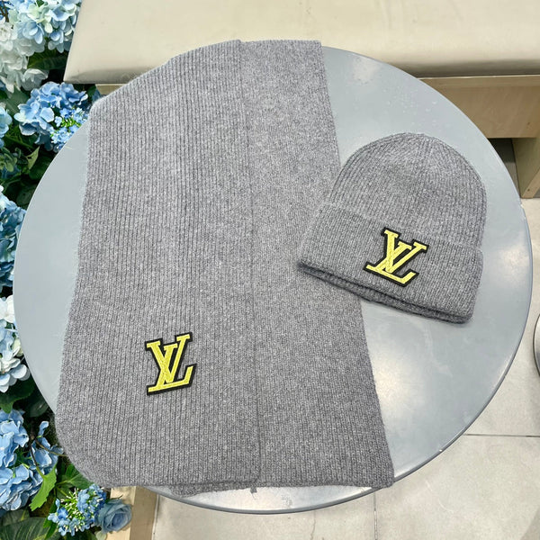 SET SCARF AND HAT IN LIGHT GRAY WOOL 406532