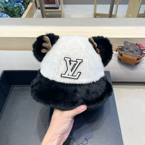 FISHERMAN HAT IN WHITE MIX BLACK WOOL AND RABBIT FUR 409759