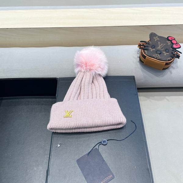 KNITTED BEANIE HAT IN LIGHT PINK WOOL AND FOX FUR 409789