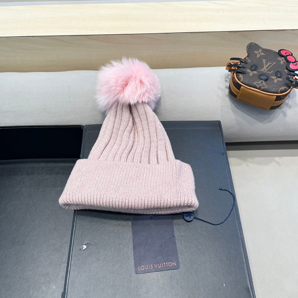 KNITTED BEANIE HAT IN LIGHT PINK WOOL AND FOX FUR 409789