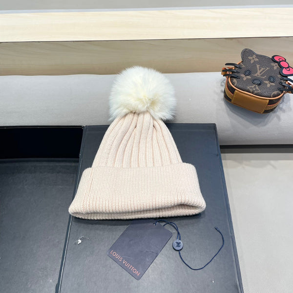 KNITTED BEANIE HAT IN LULLABY PINK WOOL AND FOX FUR 409792