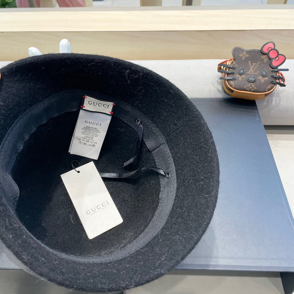 BLACK BUCKET HAT 411347