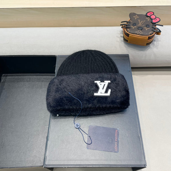 KNITTED BEANIE HAT IN BLACK WOOL AND RABBIT FUR 413353